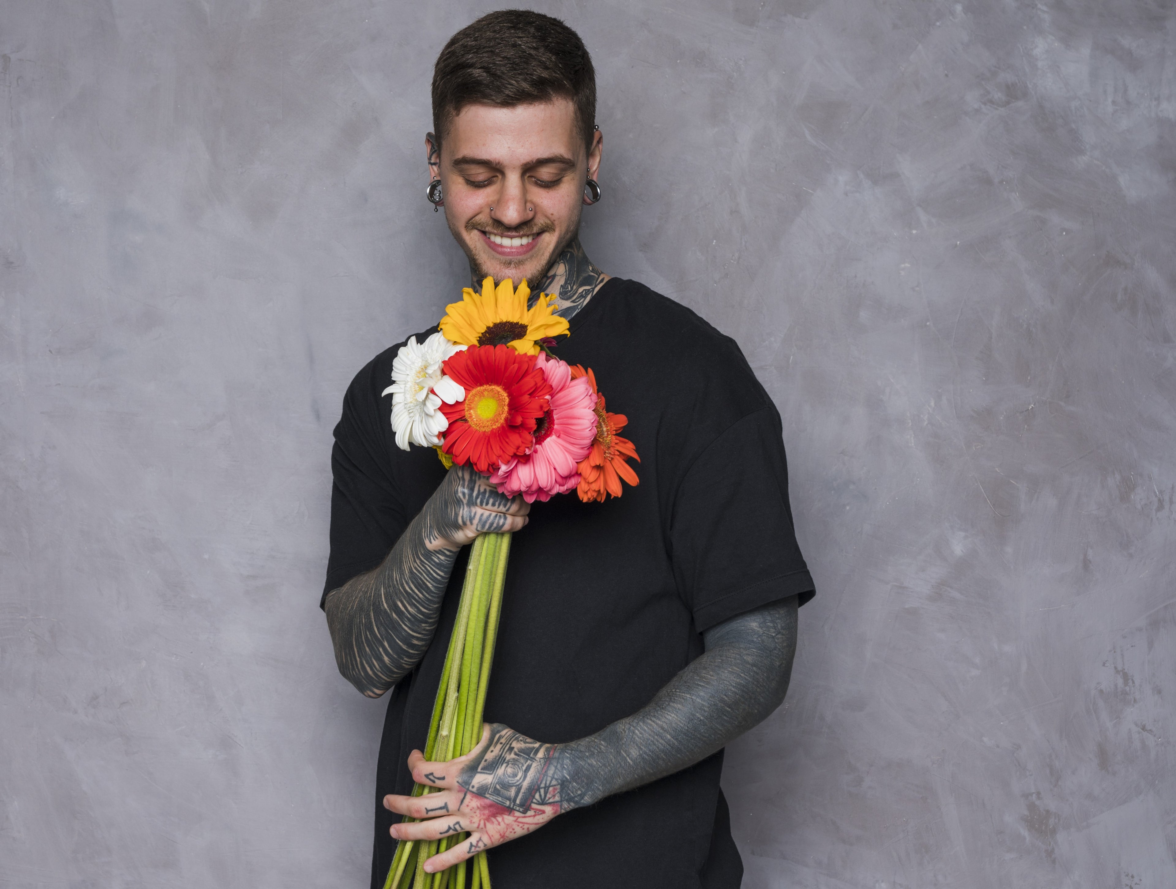 Ramo fresas y rosas para hombre en costa rica