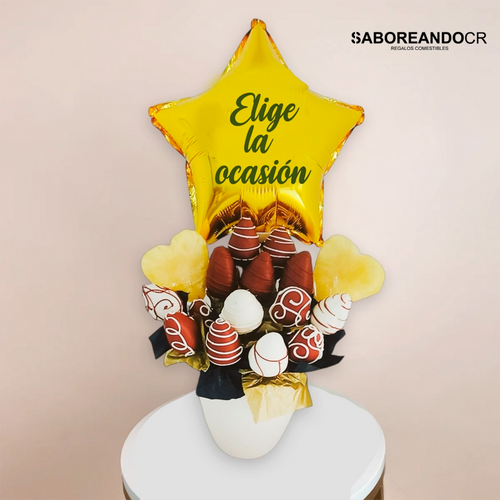 Arreglo de fresas con chocolate para graduación costa rica saboreandocr