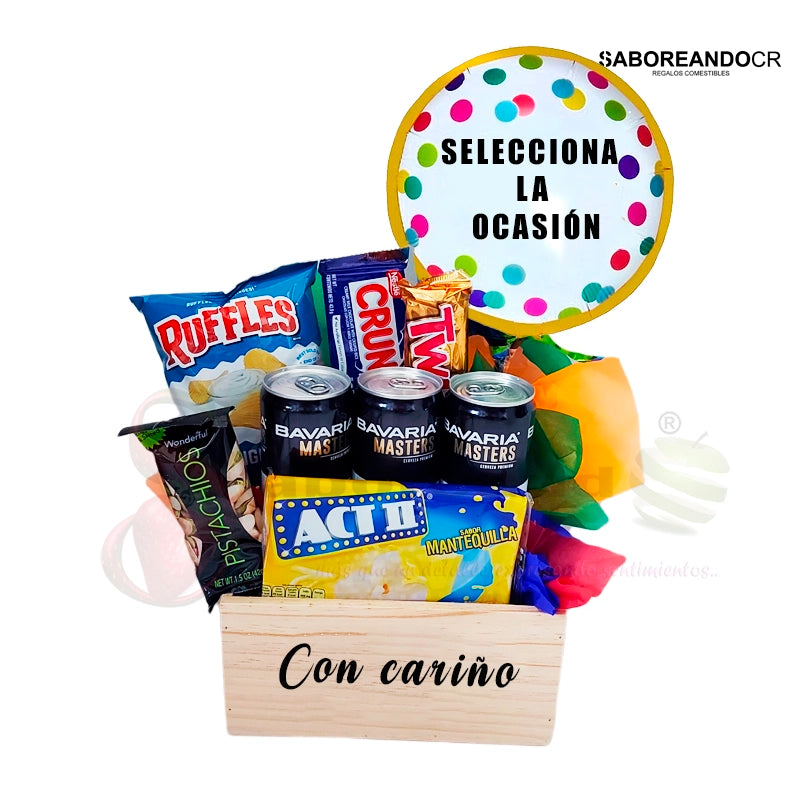 Arreglo con cevezas y snacks con globo costa rica saboreandocr